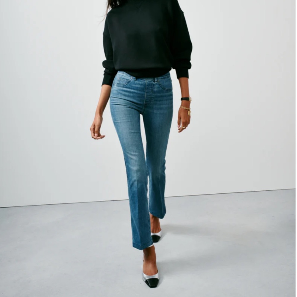 Spanx SPANXshape EveryWear Kick Flare Jeans in Medium Wash Blue Size Large